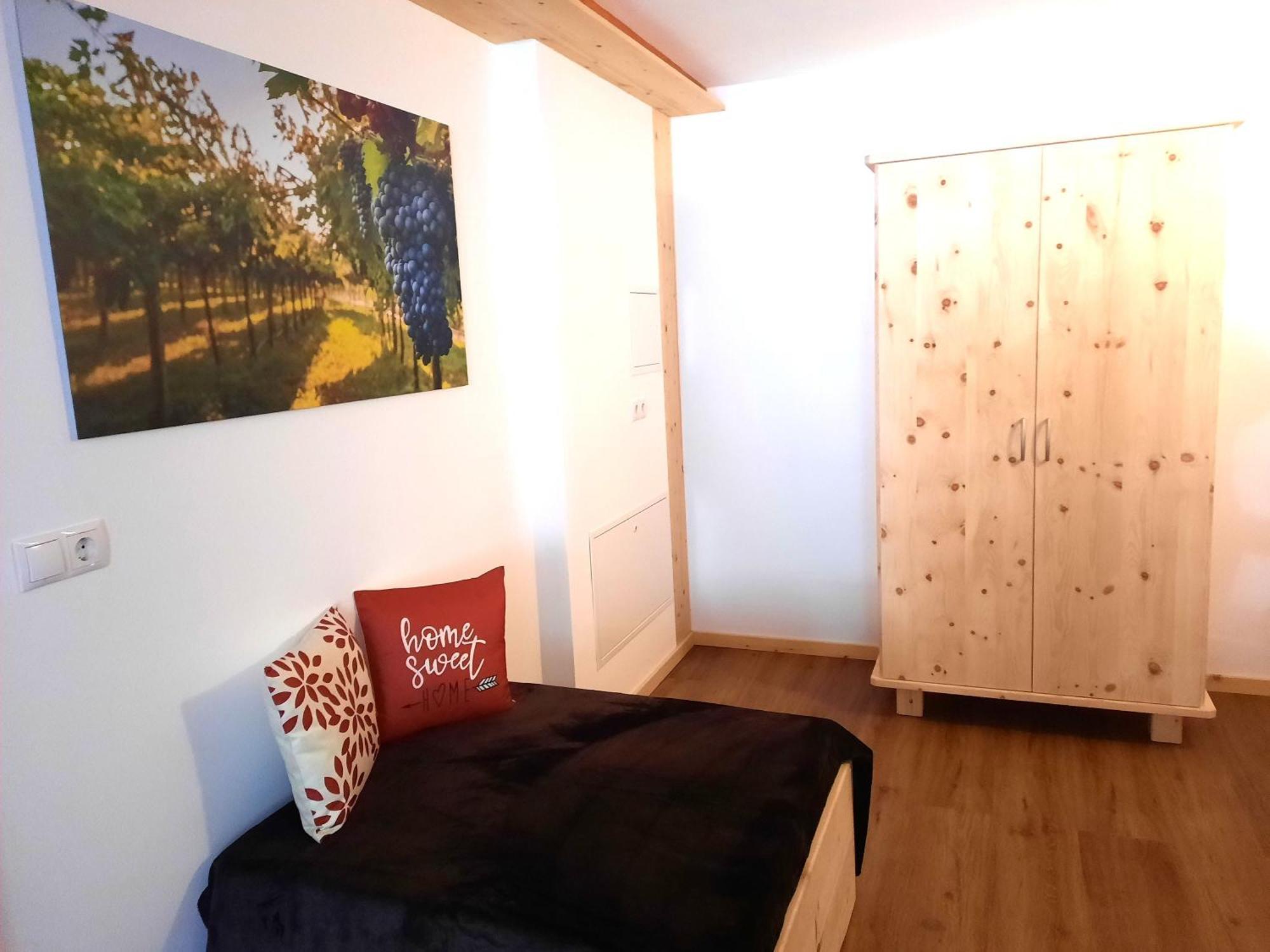 Ferienwohnung Peter Paul Domblick Erdgeschoss Eppan an der Weinstraße Exterior foto